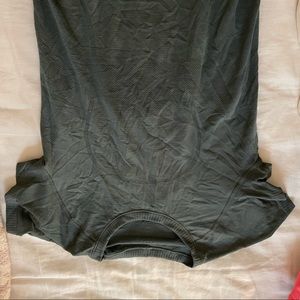 Dark green lulu top size 6